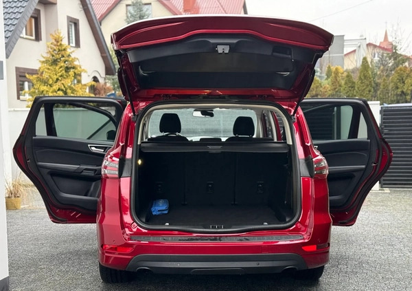 Ford S-Max cena 63500 przebieg: 199000, rok produkcji 2017 z Płock małe 704